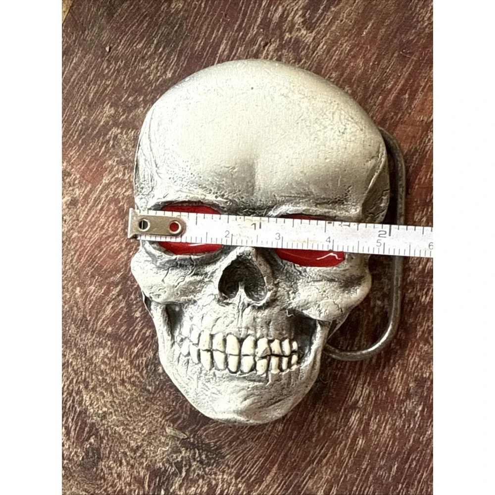 Vintage 1993 Siskiyou Belt Buckle Company SKULL RED EYES Outlaw Motorcycle - EUC